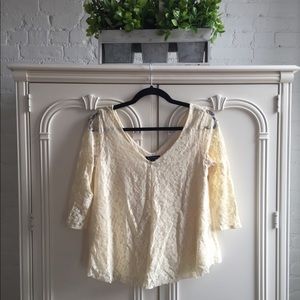 American Eagle Cream Lace Top